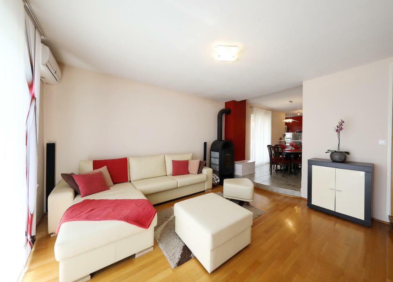 Easyliving House Near Zadar Villa Поседарье Екстериор снимка